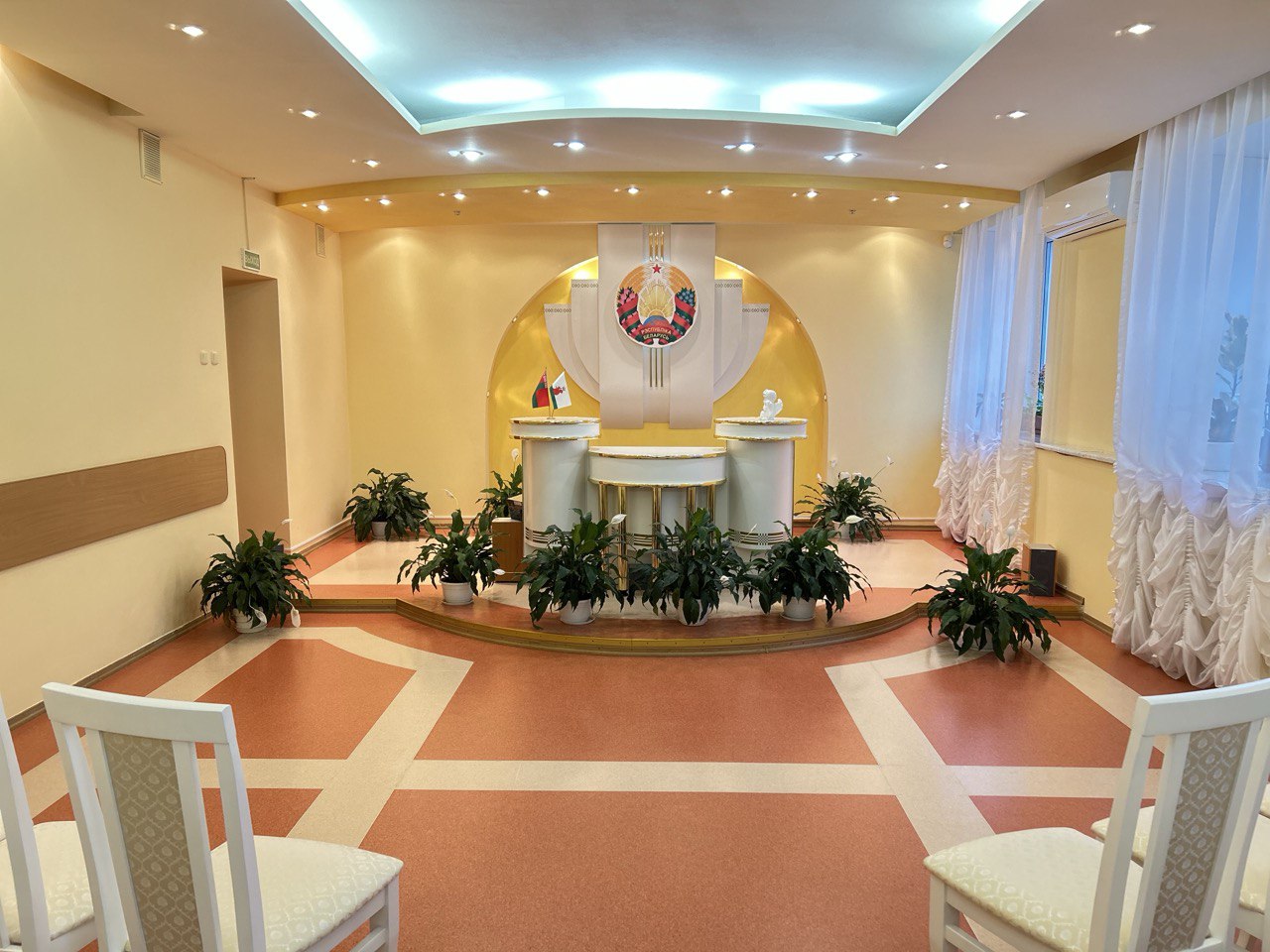 Зал торжественных регистраций 2.jpg