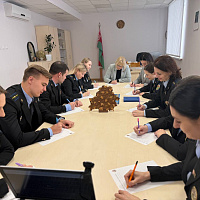 «На Беларусі Бог жыве»: сотрудники главного управления юстиции присоединились к «Купалаўскай дыктоўцы» 