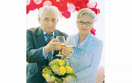 Бриллиант — камень прочный. За плечами Таисии Сергеевны и Владимира Петровича Павловичей 60 лет супружеской жизни