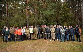 Сотрудники главного управления юстиции приняли участие в акции "Чистый лес"