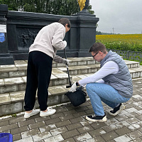Память требует заботы: наведен порядок на братской могиле в Скрыдлево  