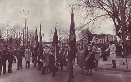 От монументов до демонстраций. Как в Гродно праздновали Первомай?