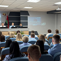 В преддверии Дня всенародной памяти жертв Великой Отечественной войны и геноцида белорусского народа в главном управлении юстиции состоялось выступление старшего прокурора отдела прокуратуры Гродненской области Натальи  Змитревич