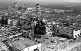 Катастрофа на Чернобыльской АЭС. Листаем архивные публикации газет.
